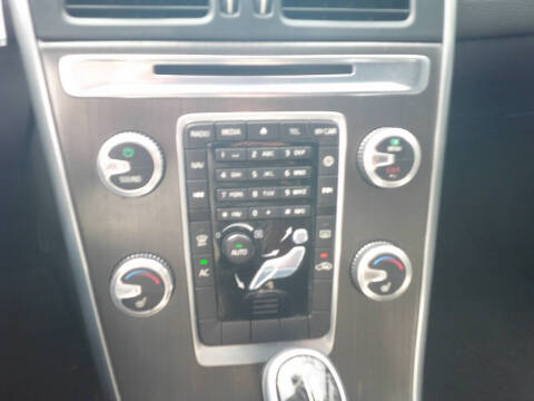 2016 Volvo XC60 T5 Premier