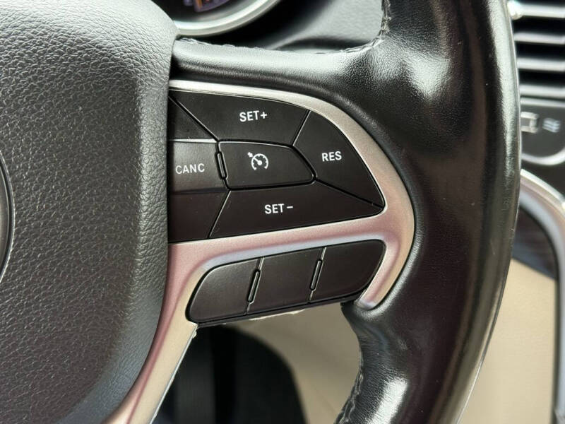 2021 Jeep Grand Cherokee Laredo E