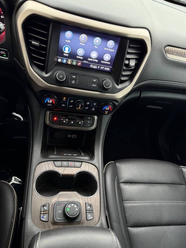 2021 GMC Acadia Denali