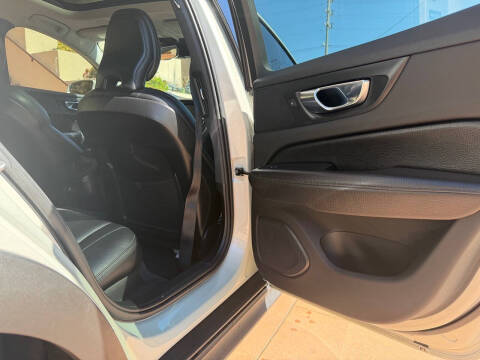 2020 Volvo V60 Cross Country T5