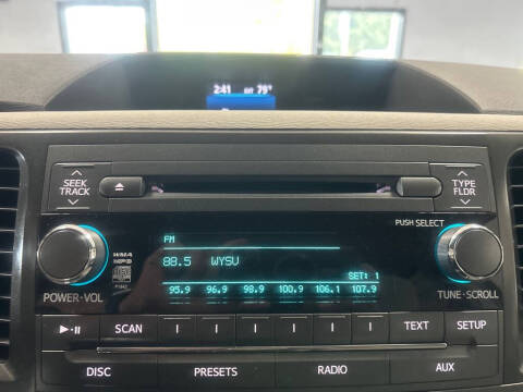 2014 Toyota Sienna LE 8-Passenger