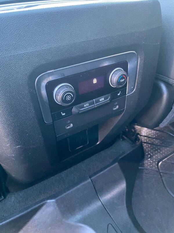 2021 Chevrolet Suburban RST