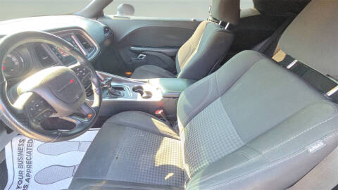 2017 Dodge Challenger SXT