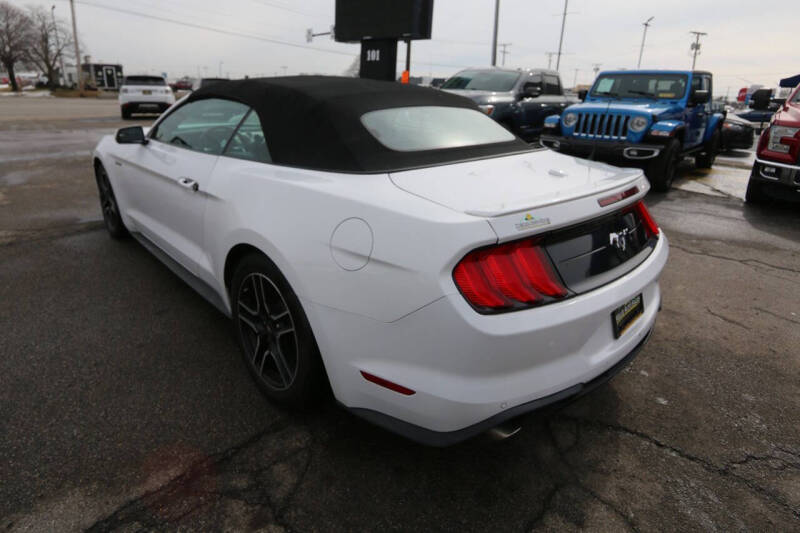 2020 Ford Mustang EcoBoost