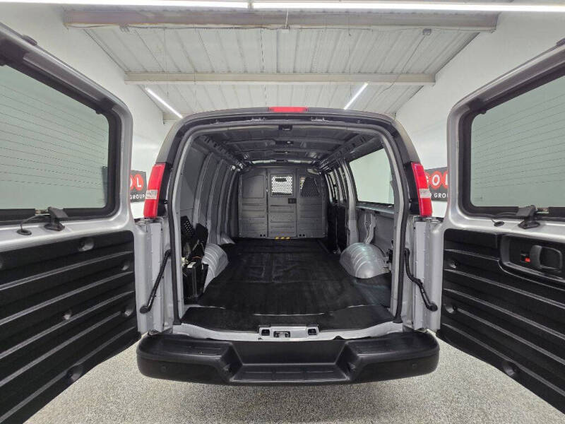 2024 Chevrolet Express 2500