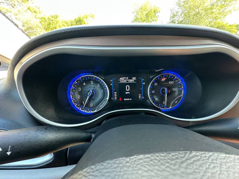 2017 Chrysler Pacifica LX