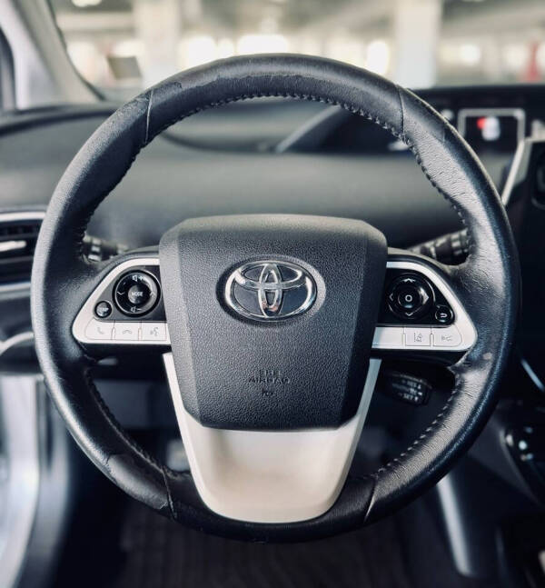 2016 Toyota Prius Four Touring