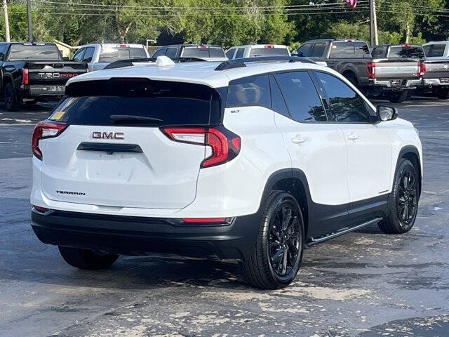 2023 GMC Terrain SLT