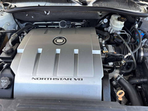 2011 Cadillac DTS Luxury Collection