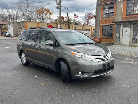 2013 Toyota Sienna Limited 7-Passenger