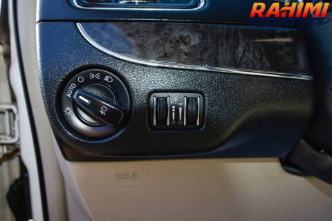 2012 Chrysler Town and Country Touring