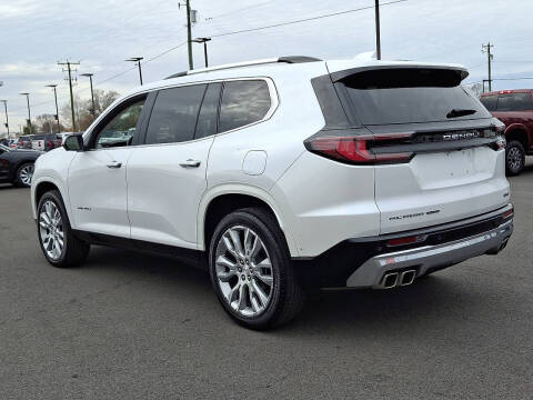 2024 GMC Acadia Denali