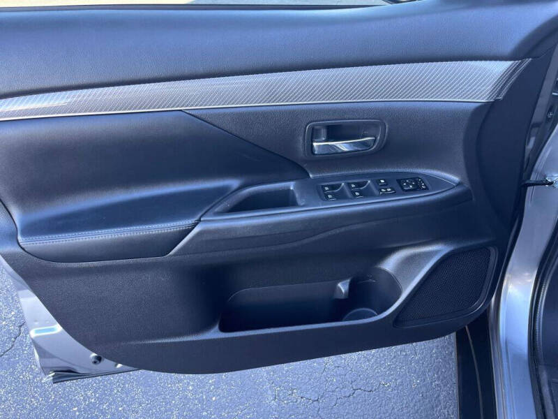 2019 Mitsubishi Outlander