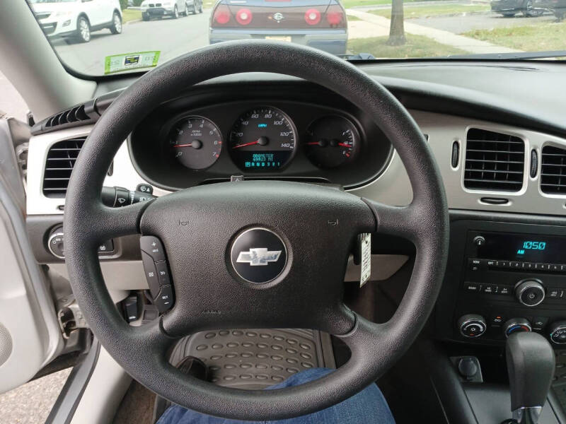 2007 Chevrolet Monte Carlo LS