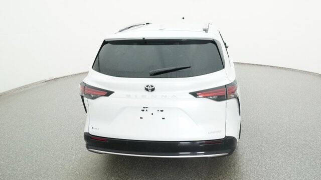 2026 Toyota Sienna Limited 7-Passenger