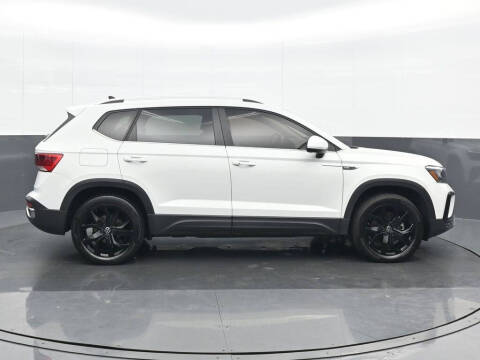 2022 Volkswagen Taos SE 4Motion