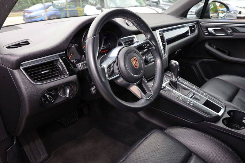 2018 Porsche Macan