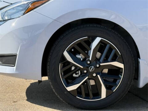 2025 Nissan Versa SR