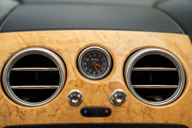 2005 Bentley Continental 20
