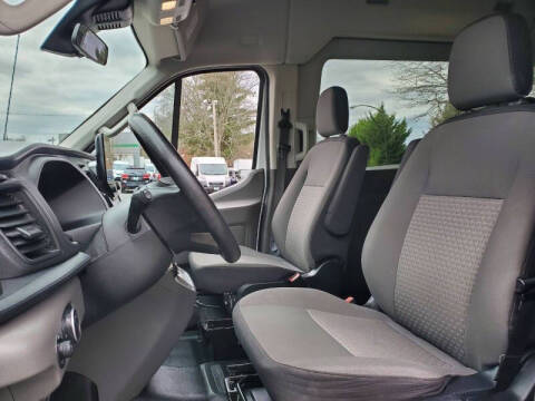 2023 Ford Transit 350 XLT