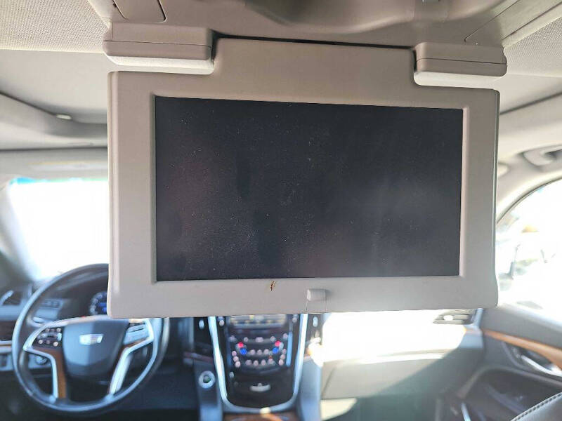 2017 Cadillac Escalade ESV Luxury