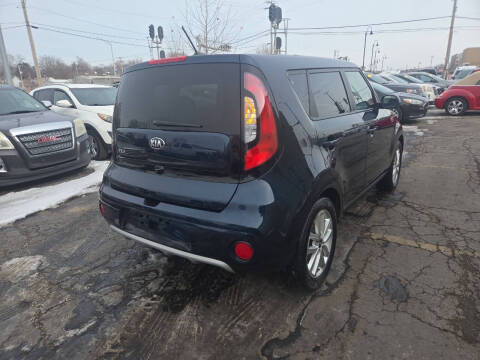 2019 Kia Soul +