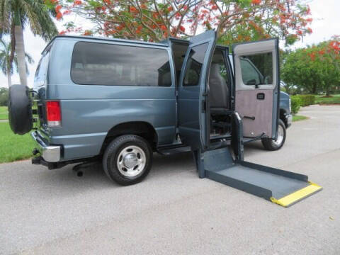 2014 Ford E-Series E-150 XLT