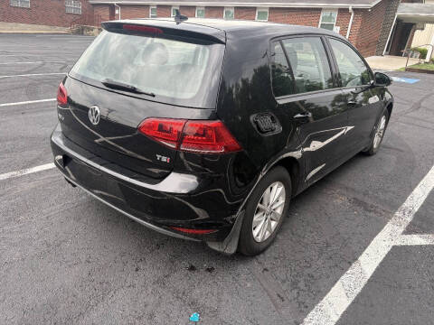 2016 Volkswagen Golf TSI SE