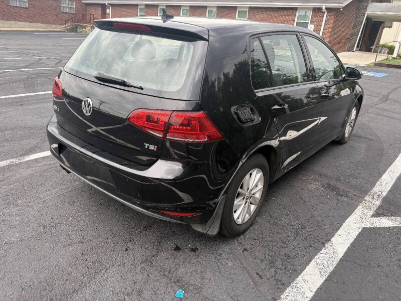 2016 Volkswagen Golf TSI SE