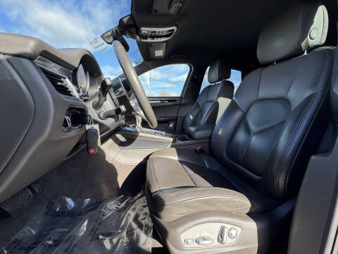 2015 Porsche Macan S