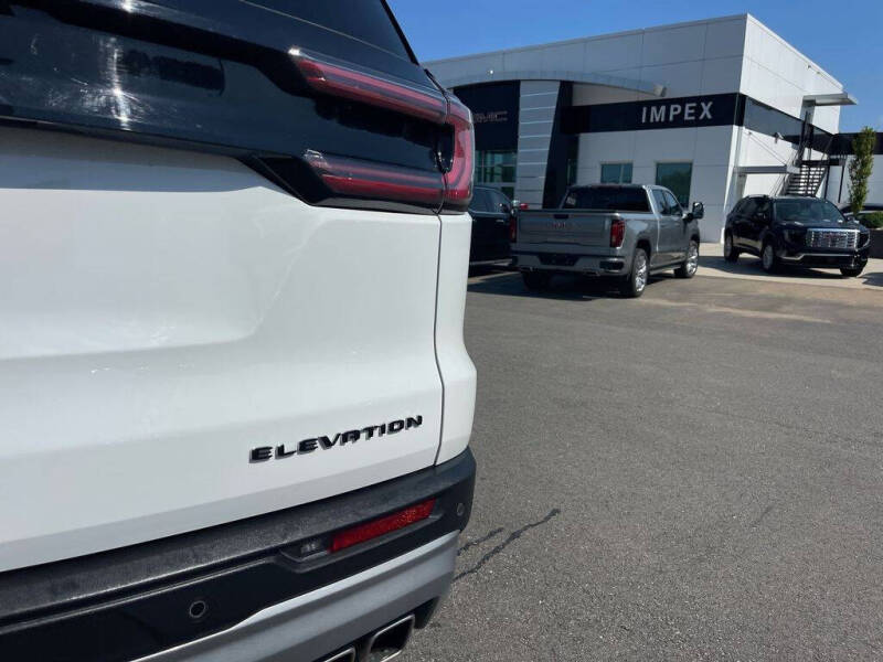 2025 GMC Acadia Elevation