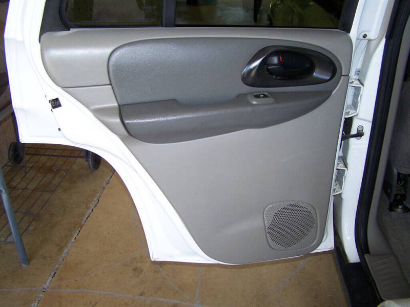 2004 Chevrolet TrailBlazer LS