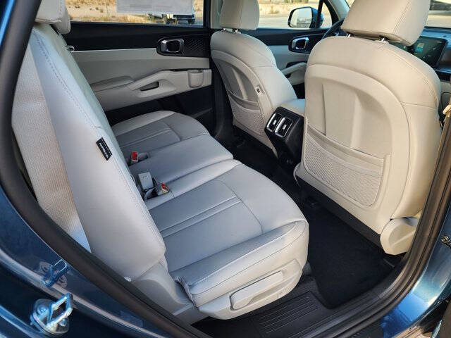 2026 Kia Sorento Hybrid EX