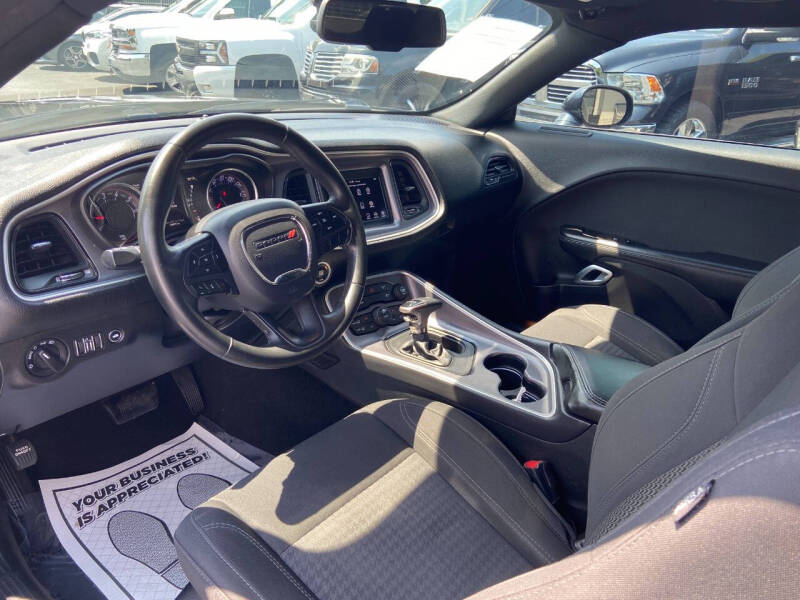 2019 Dodge Challenger SXT