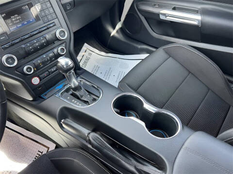 2016 Ford Mustang V6