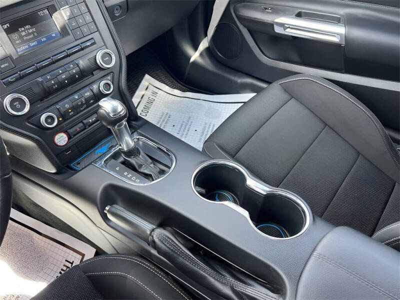 2016 Ford Mustang V6