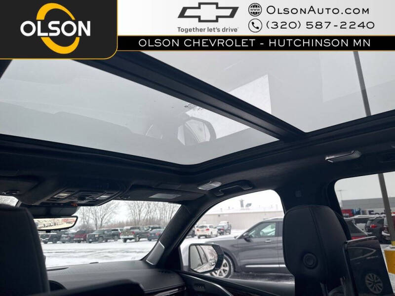 2022 Cadillac Escalade ESV Premium Luxury Platinum