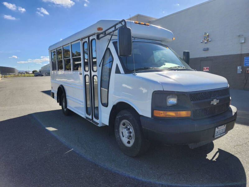 2008 Chevrolet Express G3500's photo