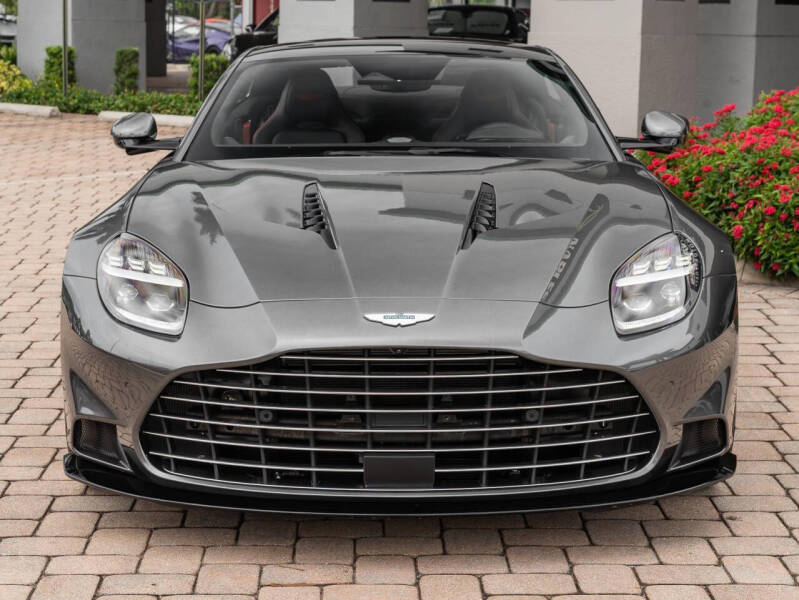 2025 Aston Martin Vanquish