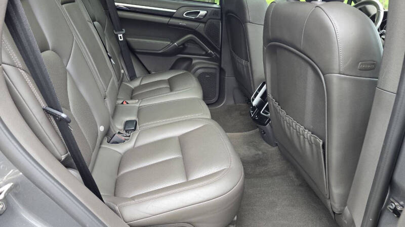 2016 Porsche Cayenne S