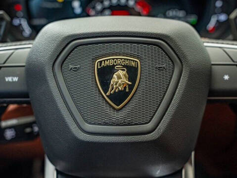 2022 Lamborghini Urus