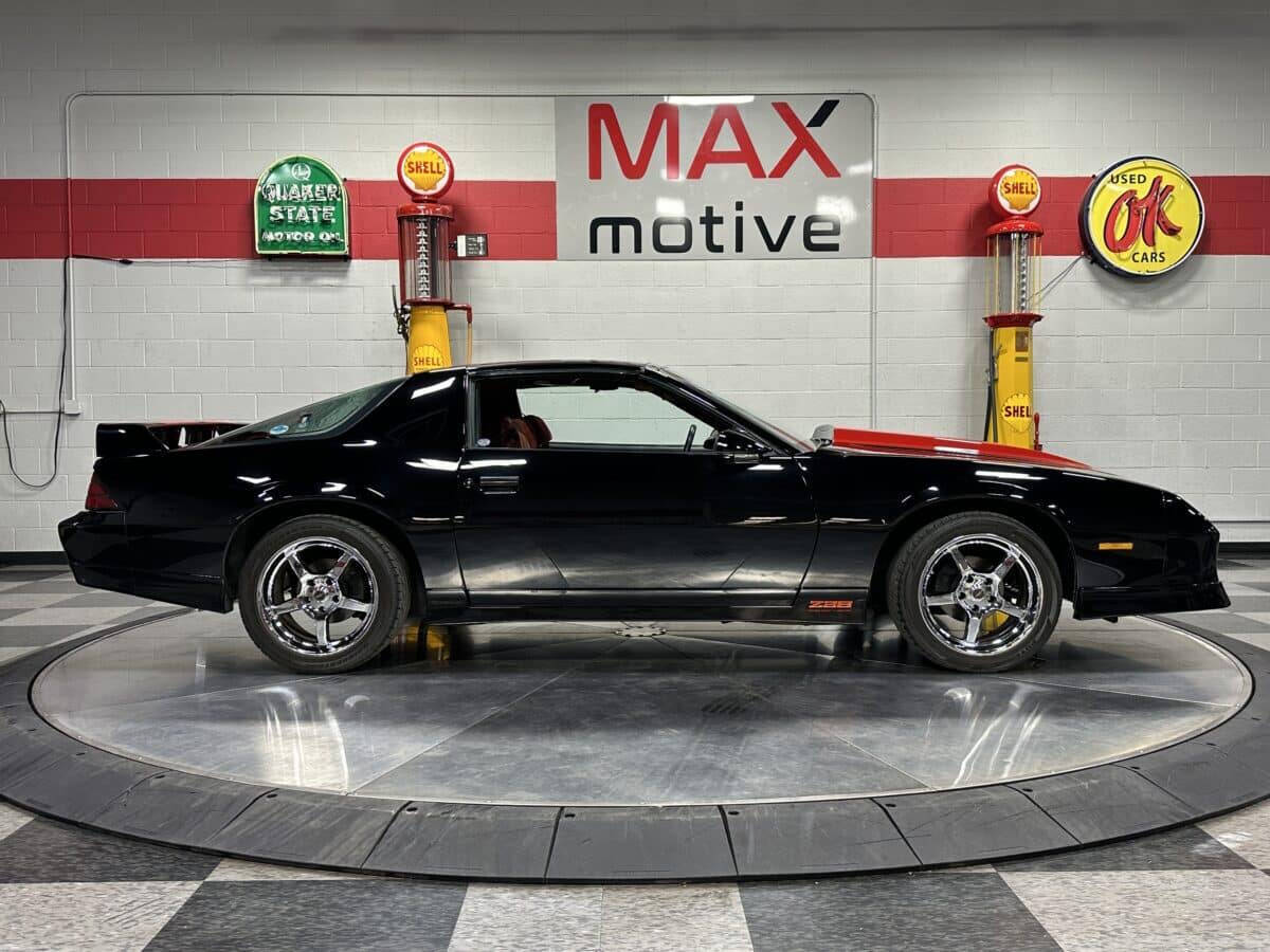 1985 Chevrolet Camaro 8