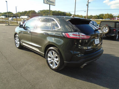 2023 Ford Edge Titanium