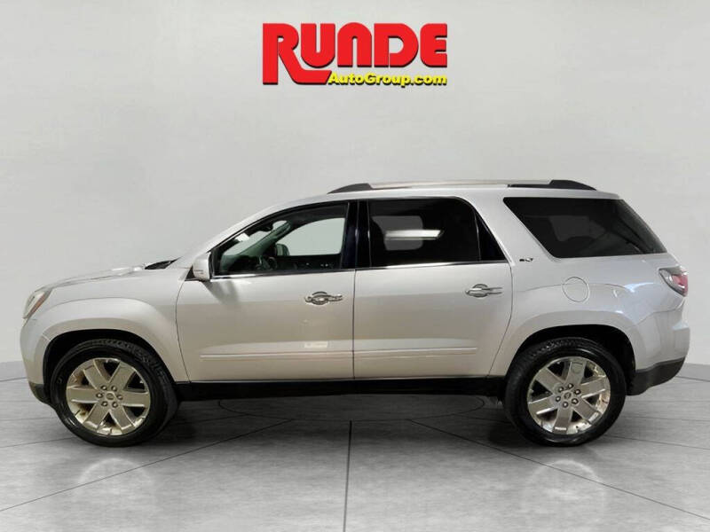 Used 2017 GMC Acadia Limited Base with VIN 1GKKVSKD6HJ278434 for sale in Hazel Green, WI