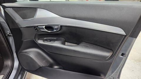 2018 Volvo XC90 T5 Momentum 7-Passenger