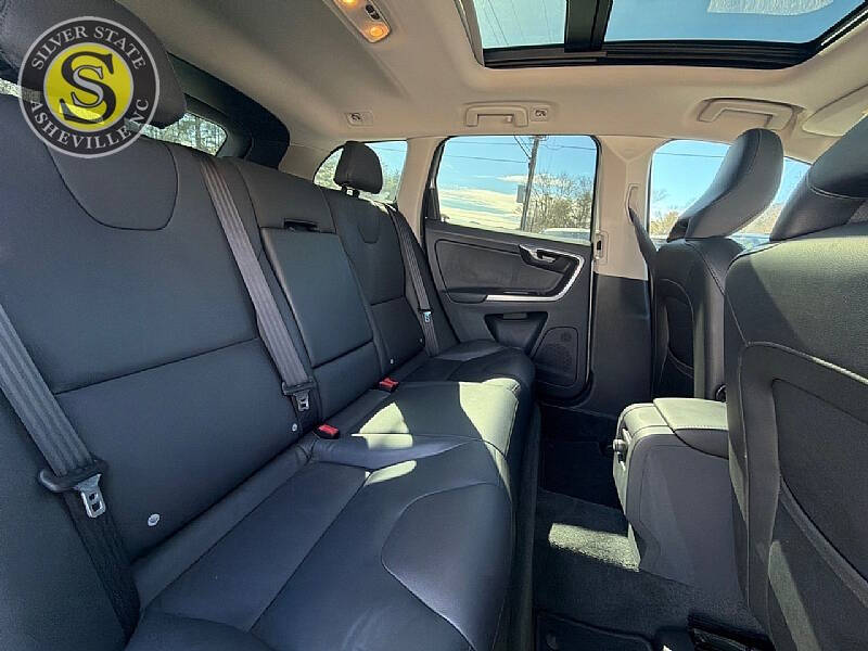 2015 Volvo XC60 T5 Drive-E Premier