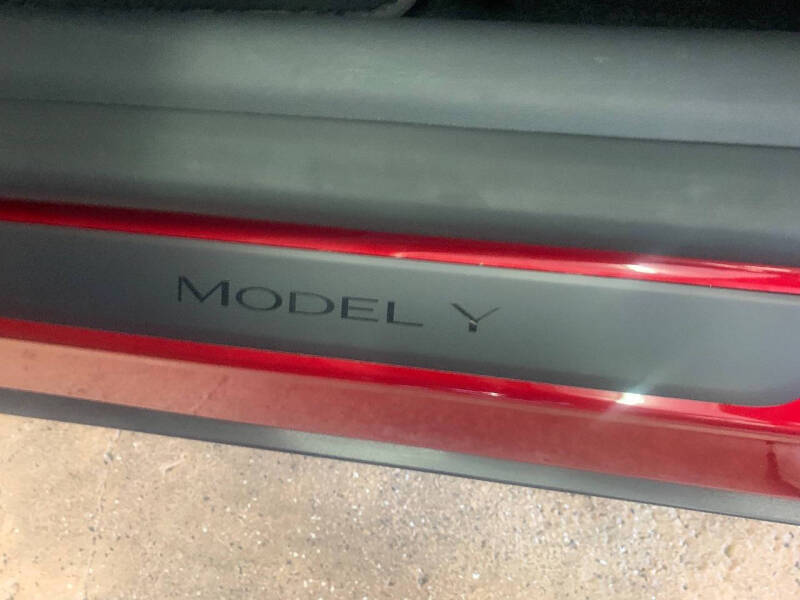 2024 Tesla Model Y Long Range