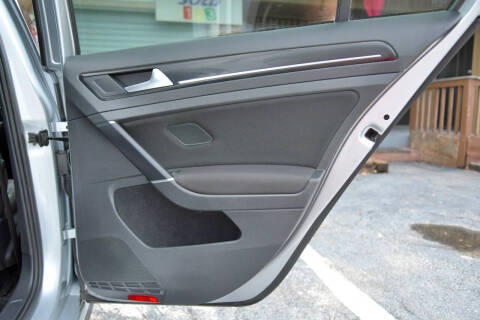 2017 Volkswagen Golf GTI S