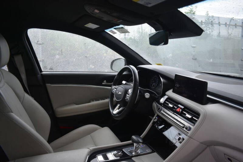 2025 Genesis G70