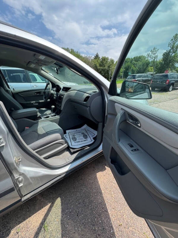 2017 Chevrolet Traverse LS